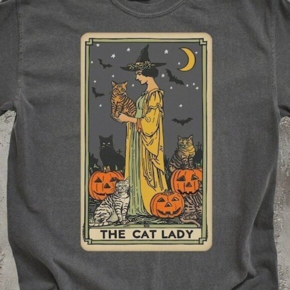 Cat Lady Tarot Card Halloween Spooky Witch Graphic Fan T-Shirt 170 - Picture 2 of 5